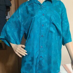 POLICY WOMEN'S SIZE MEDIUM LOVELY LAKE BLUE